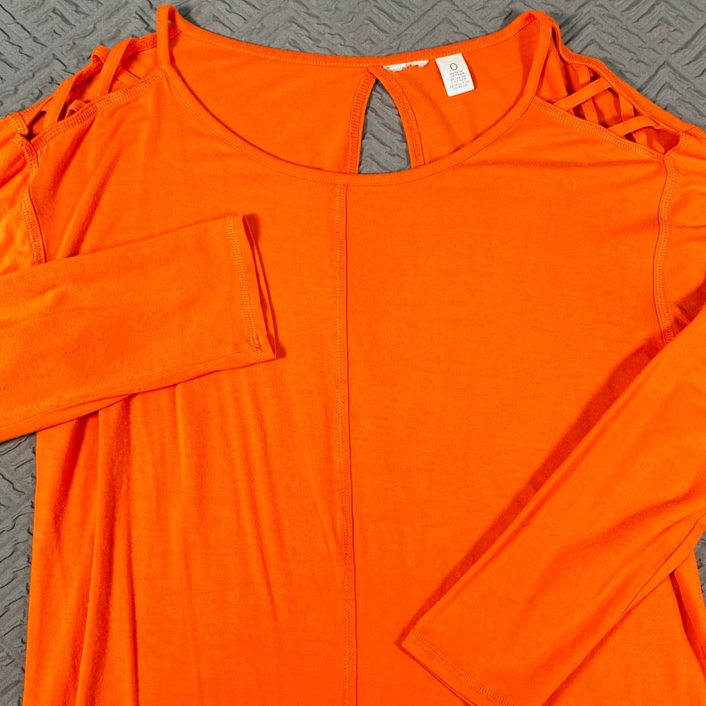 Chico’s Orange Knit Top Size 0 Small Long Criss Cross Sleeves